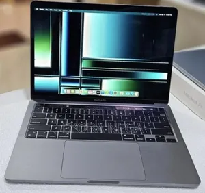 Laptop Apple MacBook Pro 2022 M2 8GB Apple M2 SSD 256GB