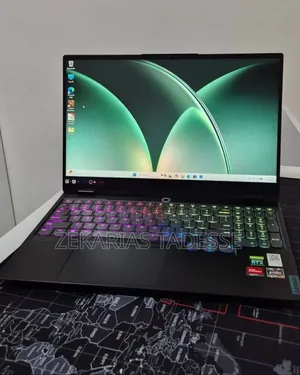 New Laptop Lenovo Legion 5 16GB AMD Ryzen 7 SSD 512GB