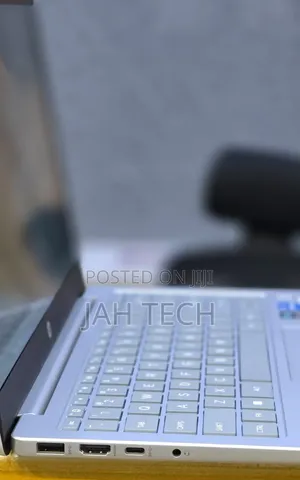 New Laptop HP Stream Notebook 16GB Intel Core i5 SSD 512GB