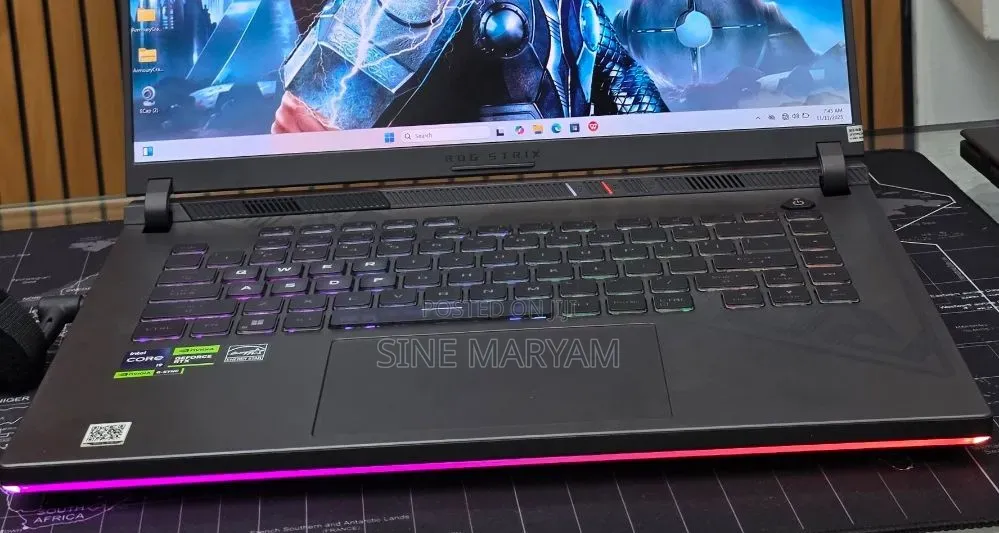 New Laptop Asus ROG Strix G15 16GB Intel Core i9 SSD 1T