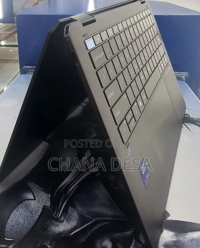 New Laptop HP OmniBook Ultra Flip 14" 16GB Intel Core Ultra 7 SSD 1T
