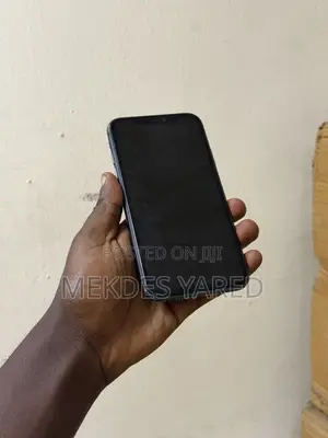 New Apple iPhone 11 256 GB Black