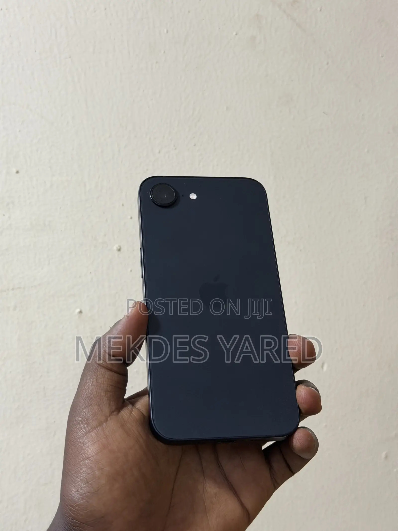 New Apple iPhone 16e 128 GB Black