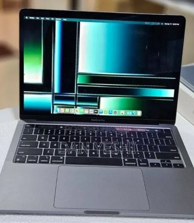 New Laptop Apple MacBook Pro 2022 M2 8GB Apple M2 SSD 256GB