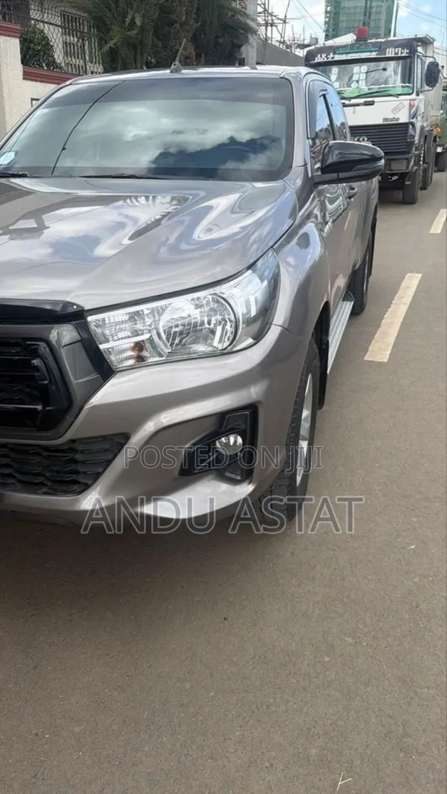 Toyota Hilux 2020 Gold