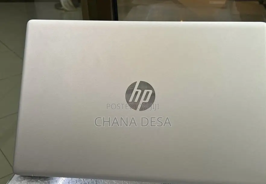 New Laptop HP 8GB AMD Ryzen 5 SSD 512GB