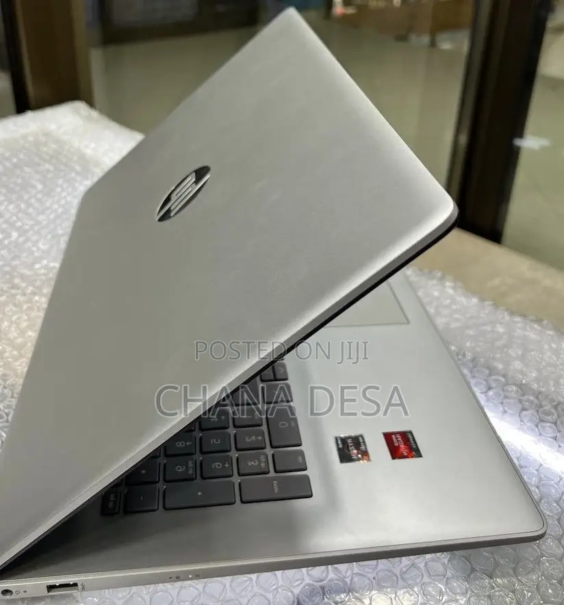New Laptop HP 8GB AMD Ryzen 5 SSD 512GB