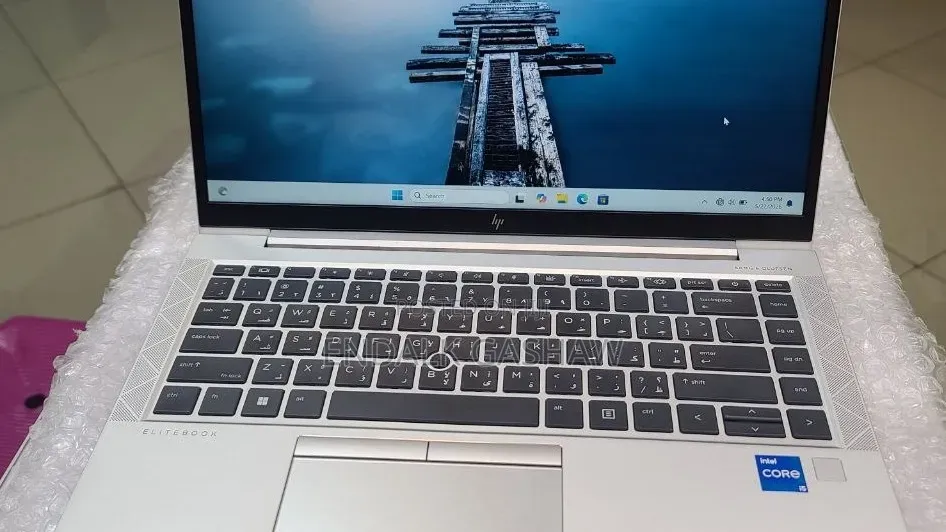 New Laptop HP EliteBook 840 G8 16GB Intel Core i5 SSD 512GB