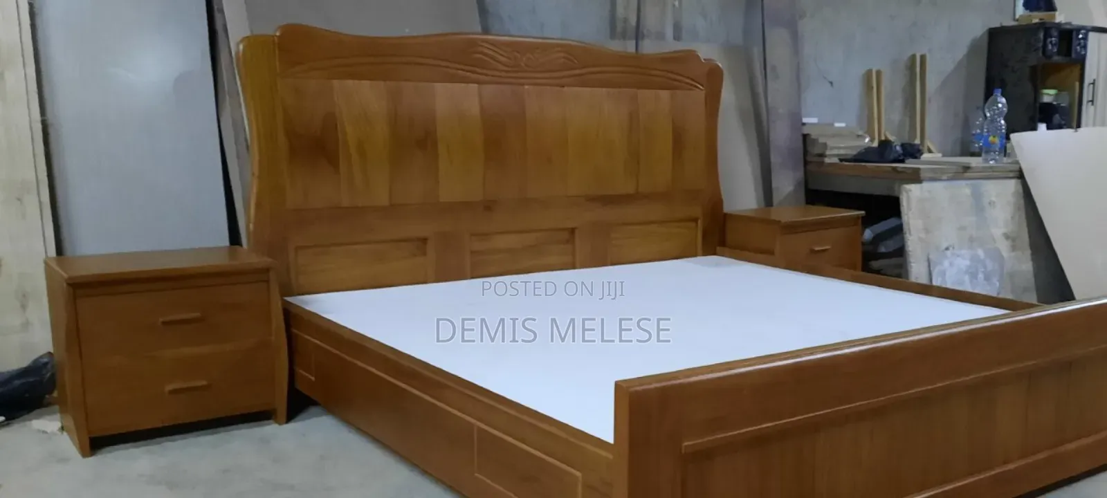 የዋንዛ አልጋ/ Bed