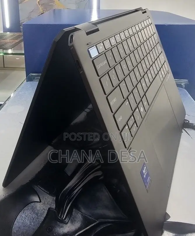 New Laptop HP OmniBook Ultra Flip 14" 16GB Intel Core Ultra 7 SSD 1T