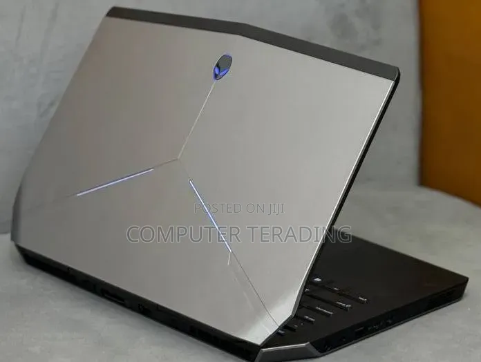 New Laptop Dell Allenware M15 R5 16GB Intel Core i7 HDD 500GB