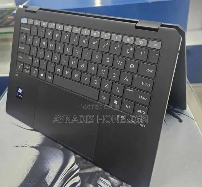 New Laptop HP OmniBook 7 14" 16GB Intel Core i7 SSD 1T
