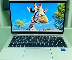 New Laptop HP EliteBook 830 G8 16GB Intel Core i5 SSD 512GB