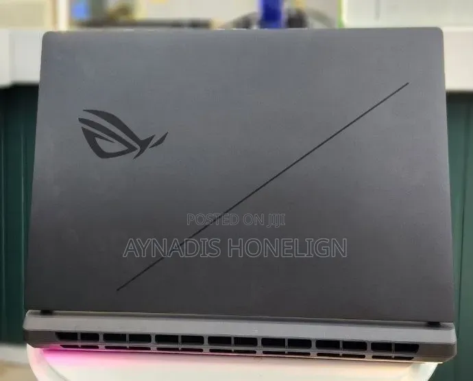 New Laptop Asus ROG Strix G17 32GB Intel Core i9 SSD 2T