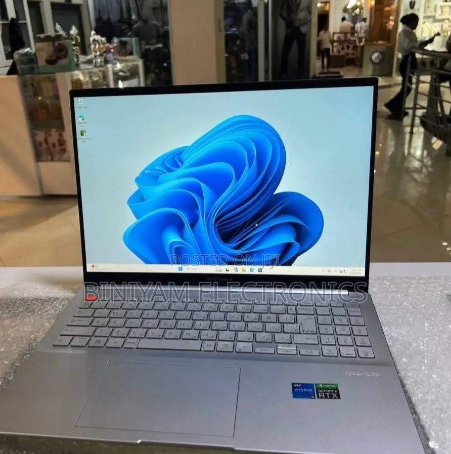 New Laptop Asus Vivobook 16 16GB Intel Core i5 SSD 512GB