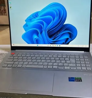 New Laptop Asus Vivobook E200HA 16GB Intel Core i5 SSD 512GB