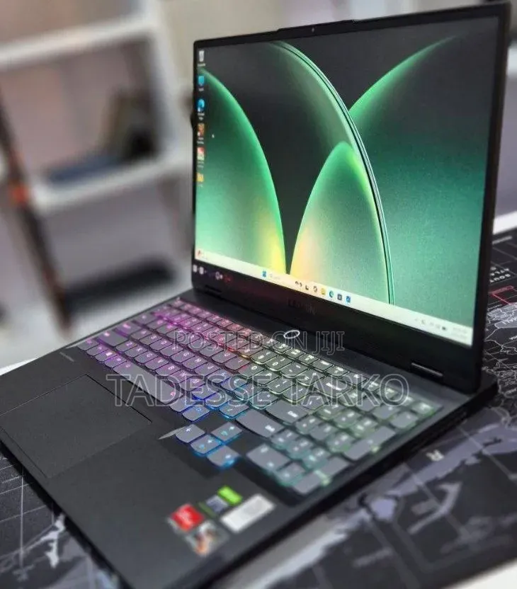 New Laptop Lenovo 16GB AMD Ryzen 7 SSD 512GB
