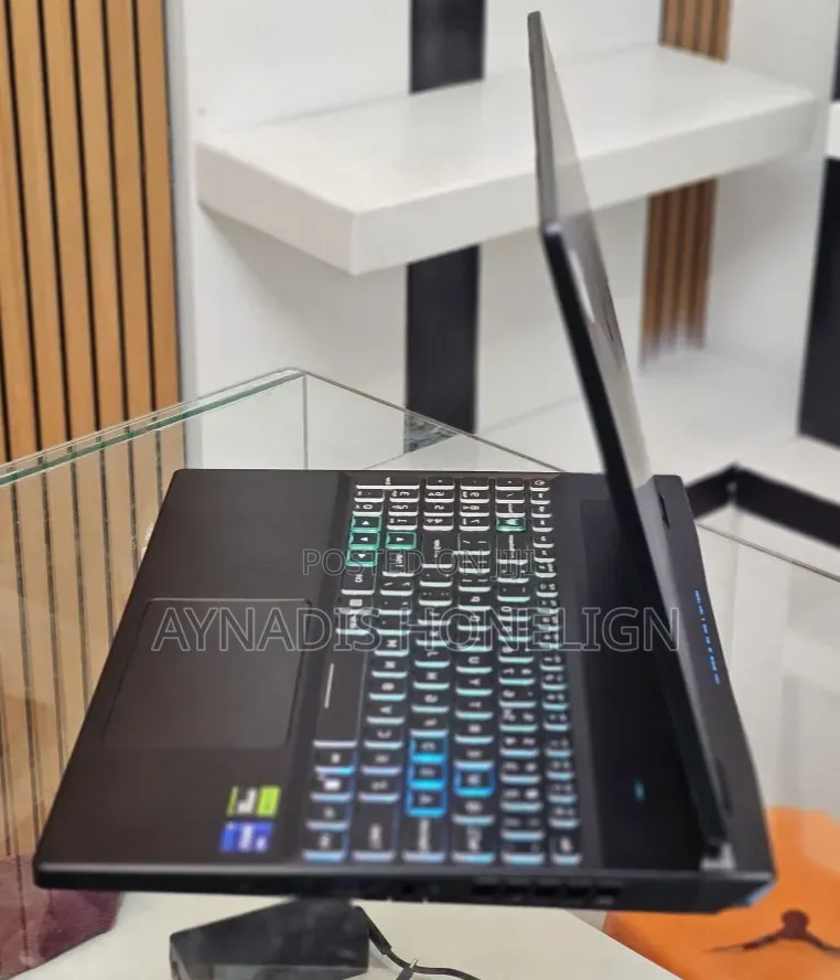 New Laptop Asus 16GB Intel Core i9 SSD 1T