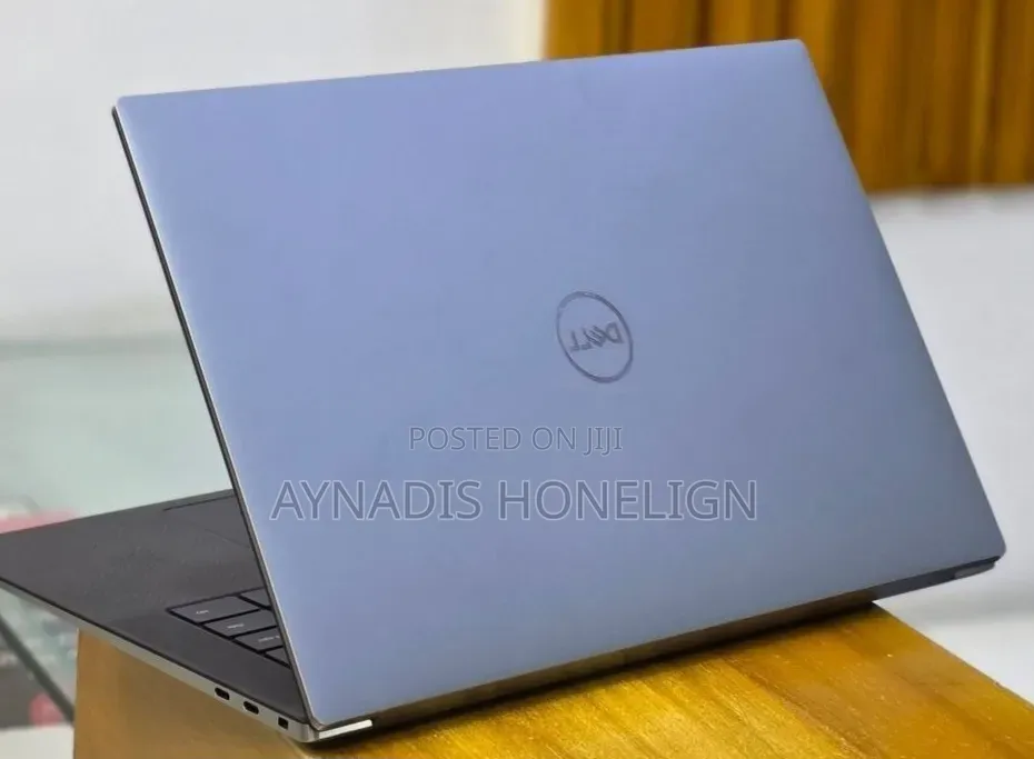 New Laptop Dell Precision 5560 16GB Intel Core i7 SSD 512GB