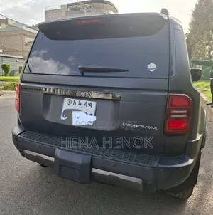 Toyota Land Cruiser Prado 2024 Black