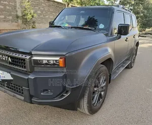 Toyota Land Cruiser Prado 2024 Black