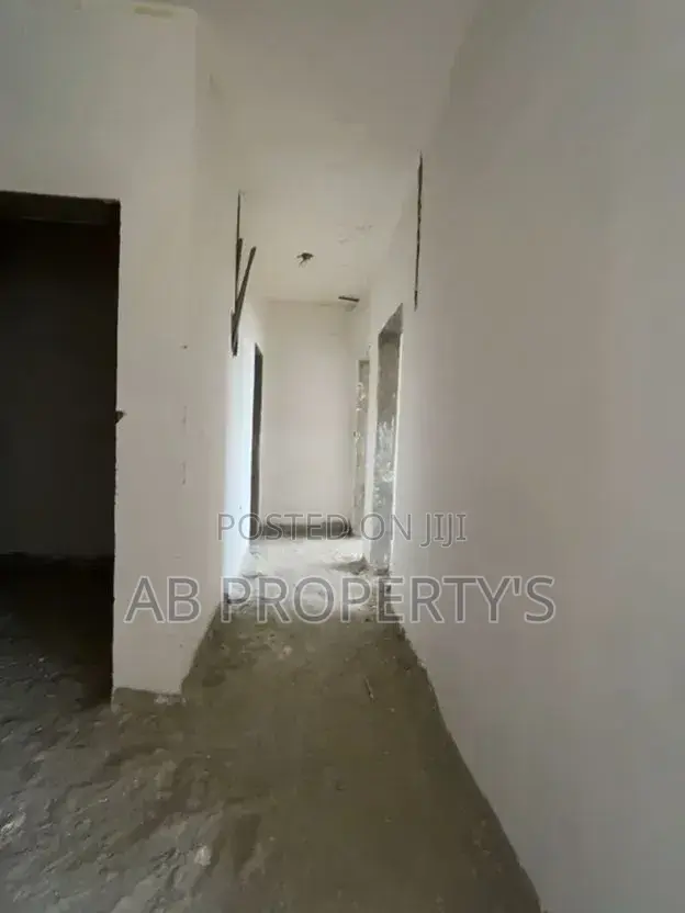 2bdrm Apartment in Real Estate, Bole for sale