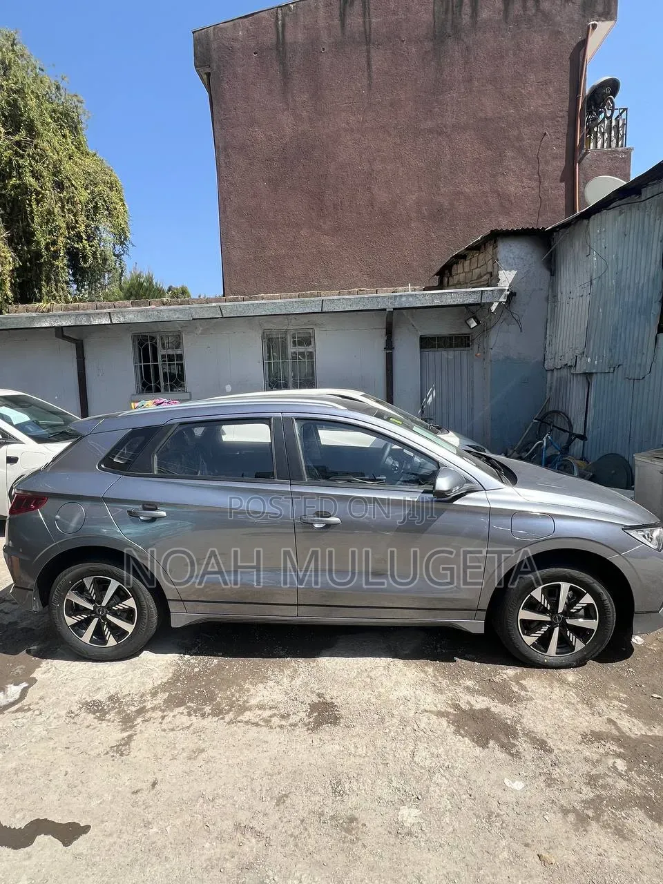 New BYD E2 43 kWh 94 hp FWD 2024 Silver