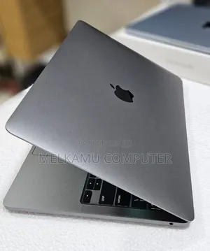New Laptop Apple MacBook Pro 2022 M2 8GB Apple M2 SSD 256GB