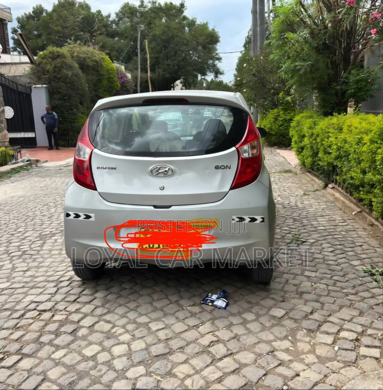 Hyundai Eon 2015 Silver