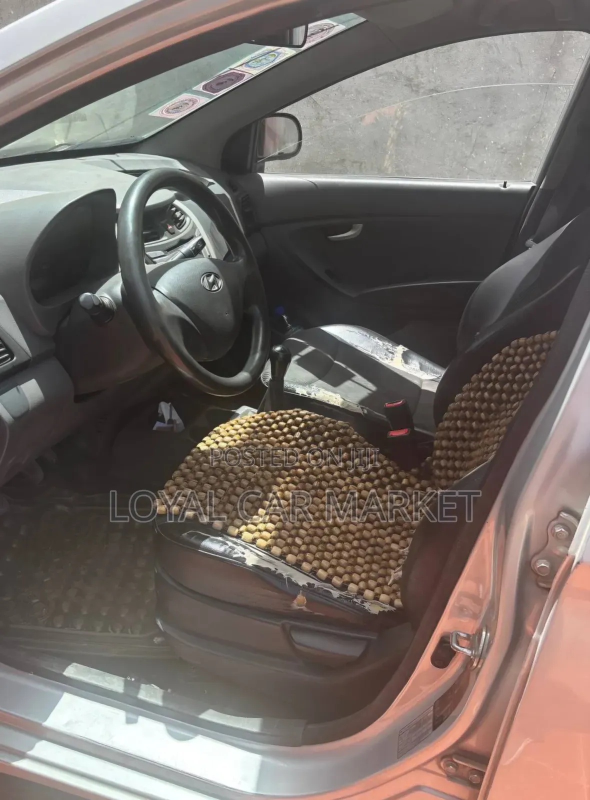 Hyundai Eon 2015 Silver