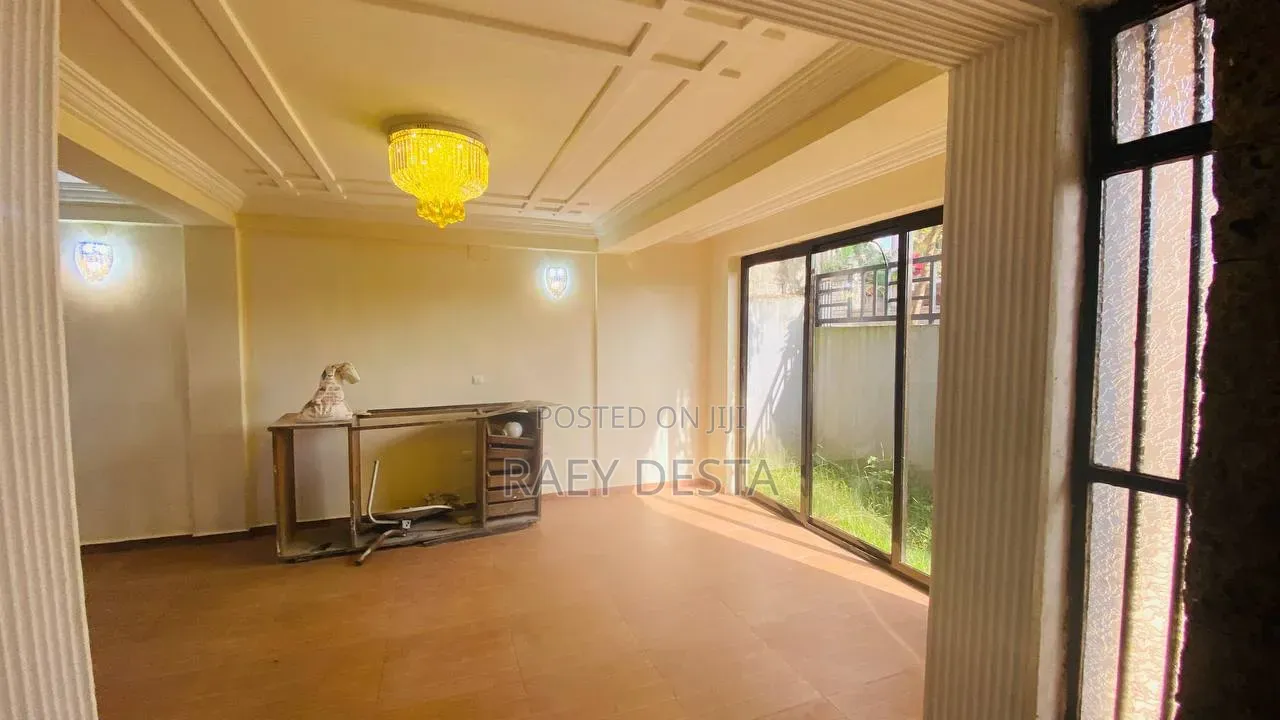 6bdrm House in G+1 House At Lafto for sale