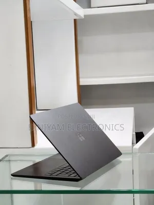 New Laptop Microsoft Surface 16GB Intel Core i7 SSD 512GB