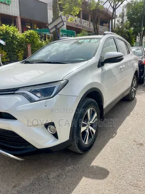 Toyota RAV4 2016 White