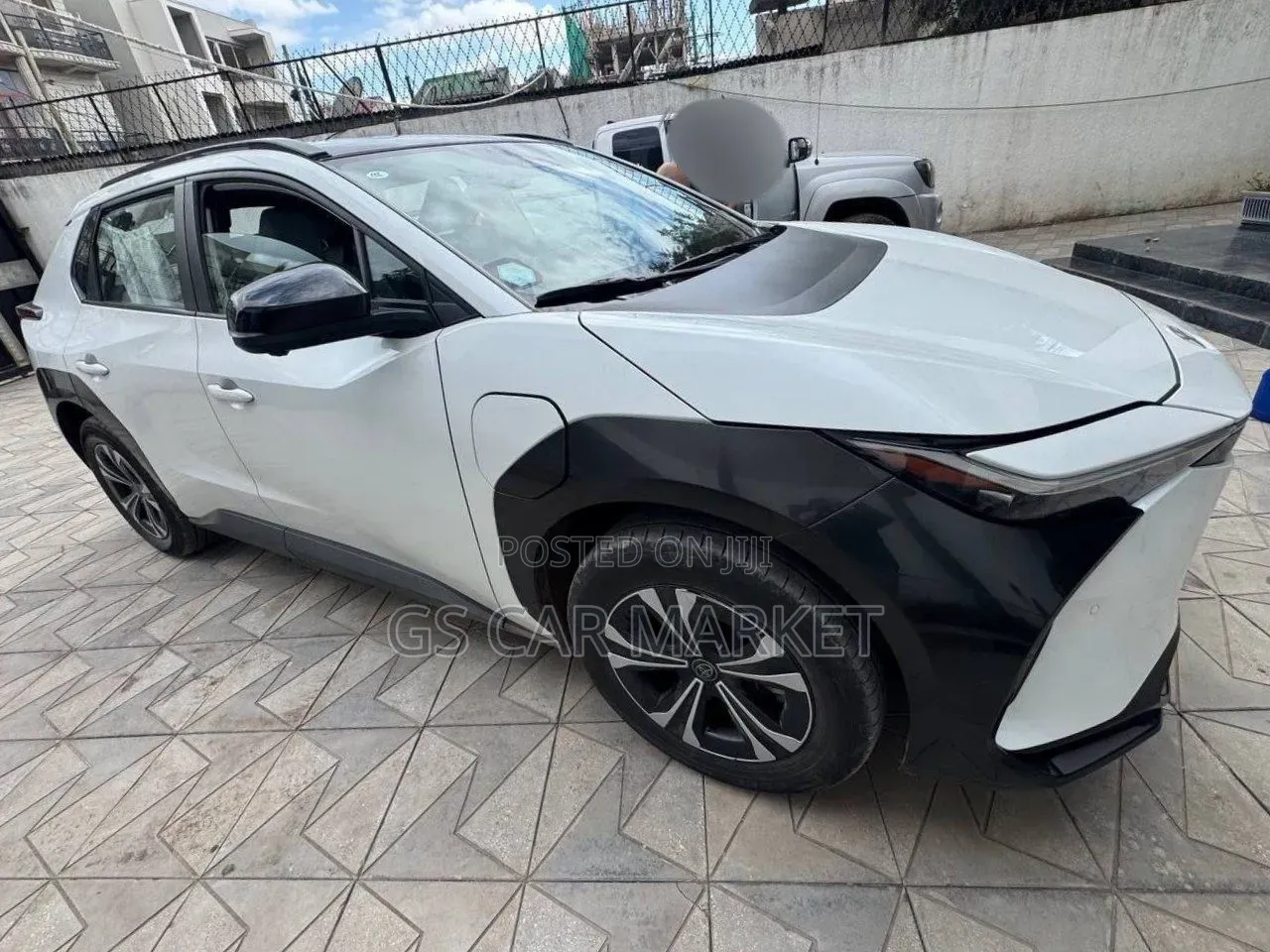 Toyota bZ4X 71.4 kWh FWD 2023 White