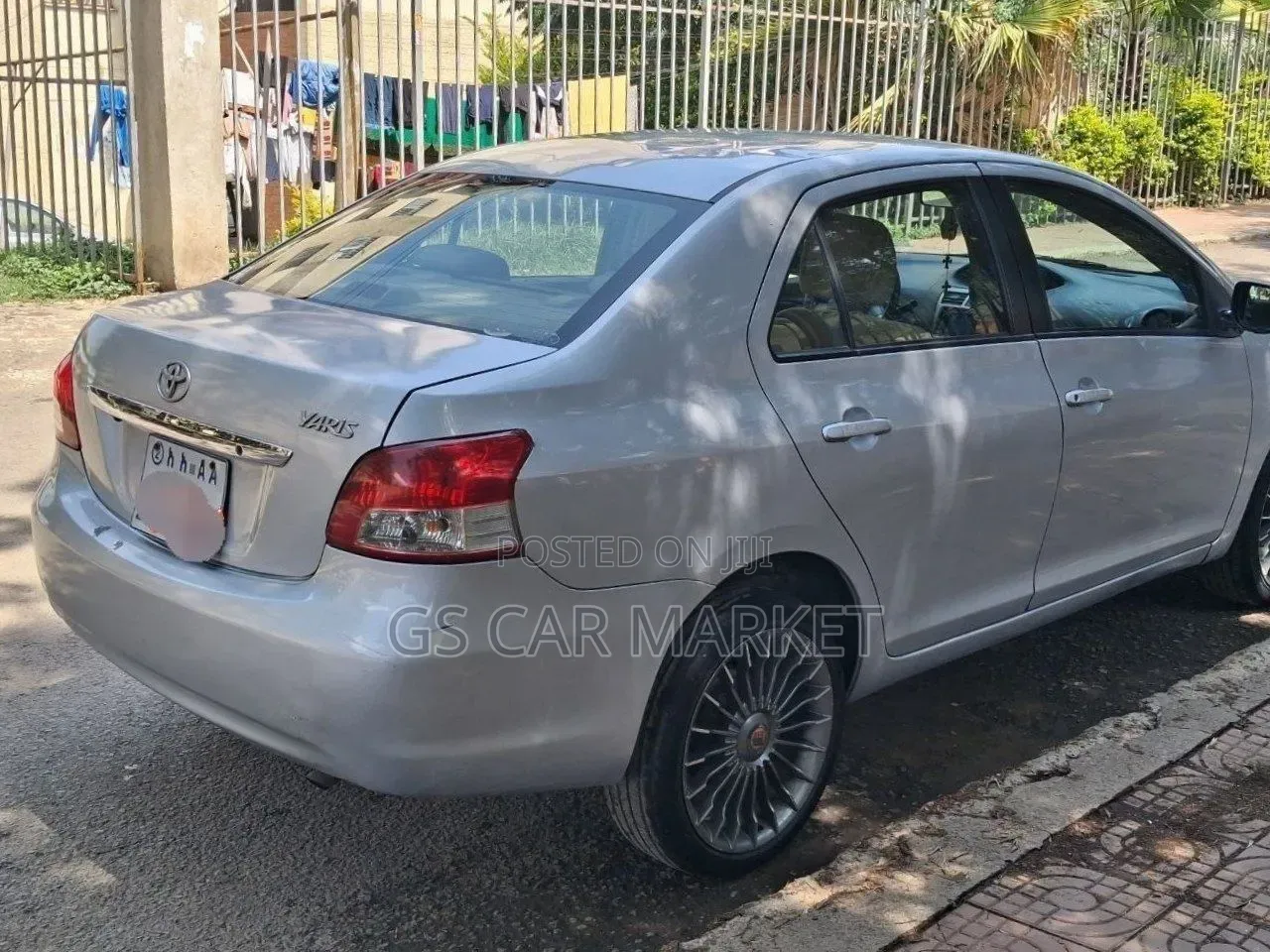 Toyota Yaris 2010 Silver