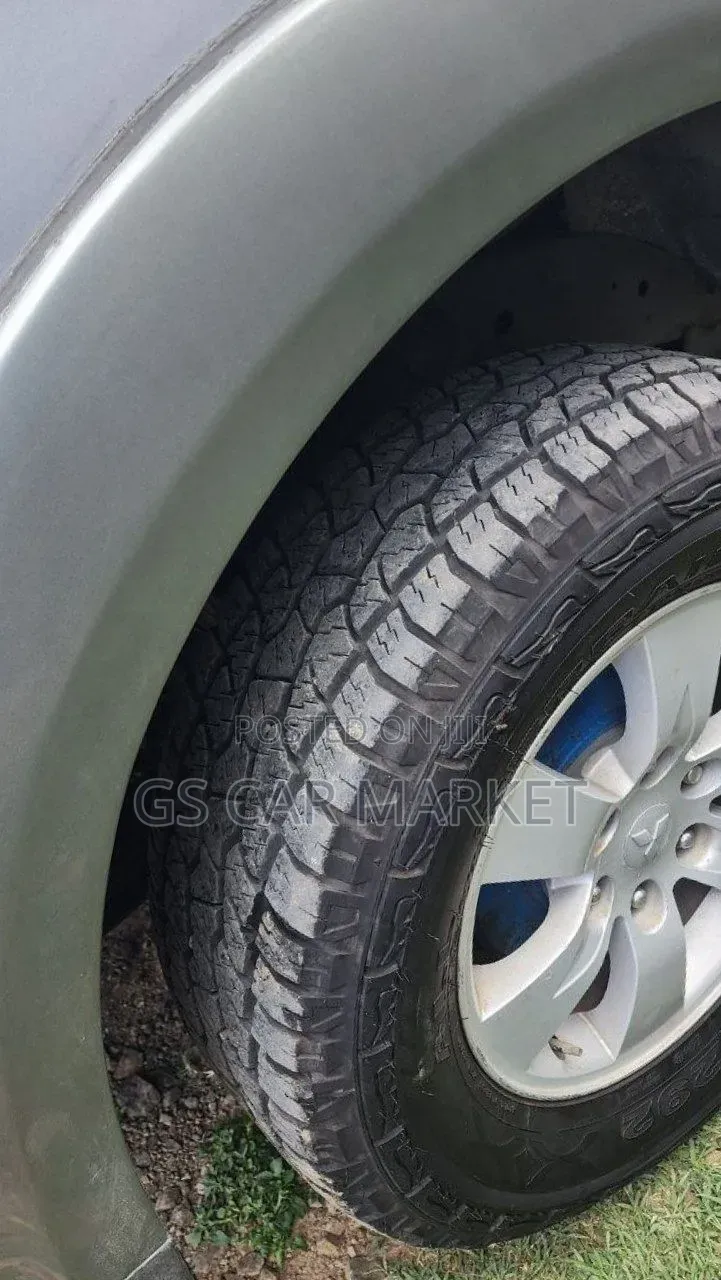 Mitsubishi L200 2007 Gray