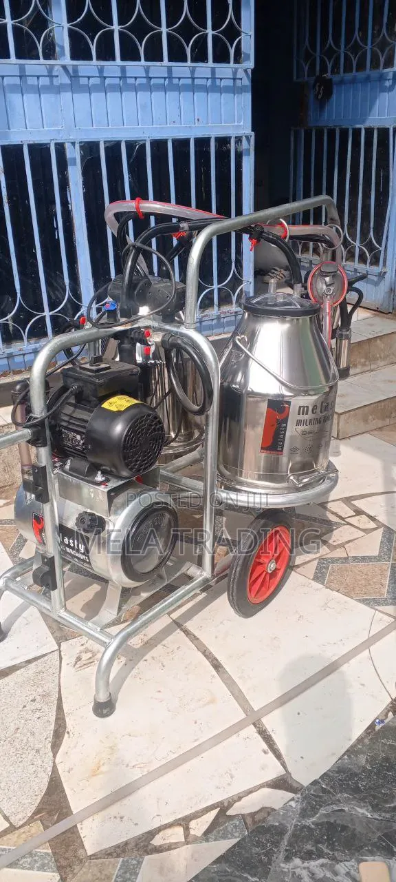 Milking Machine( ማለቢያ ማሽን ባለ ሁለት)