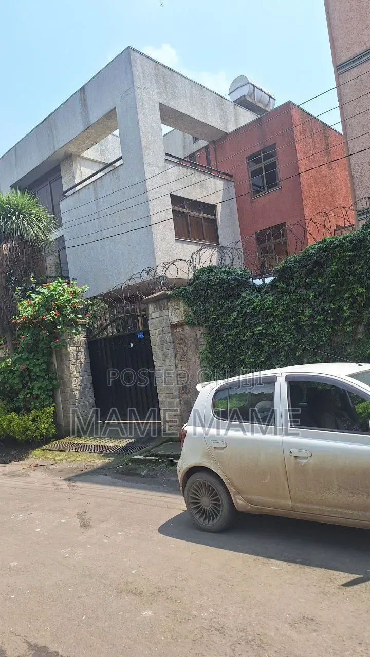 6bdrm House in Addis Abeba, Bole for sale