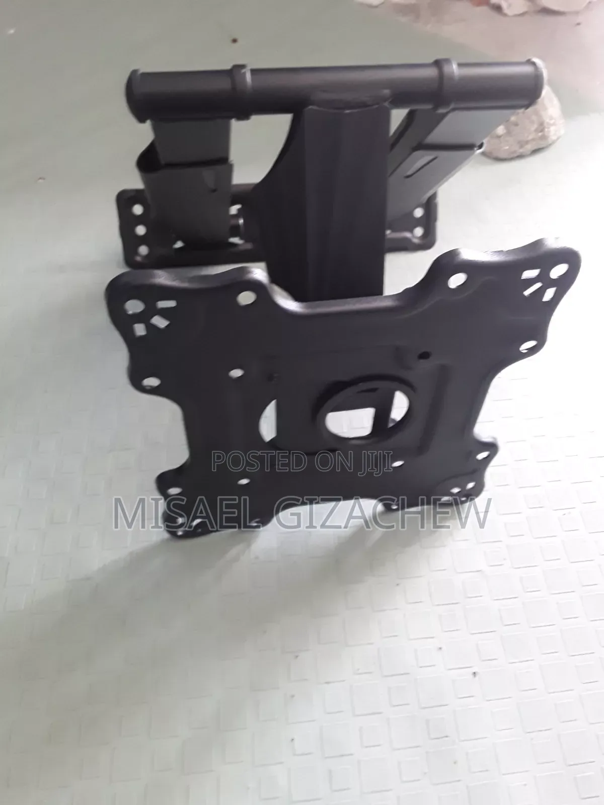 Tv Wall Mount /Tv Hanger