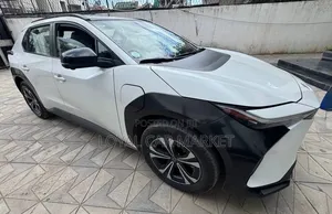 Toyota bZ4X 2023 White