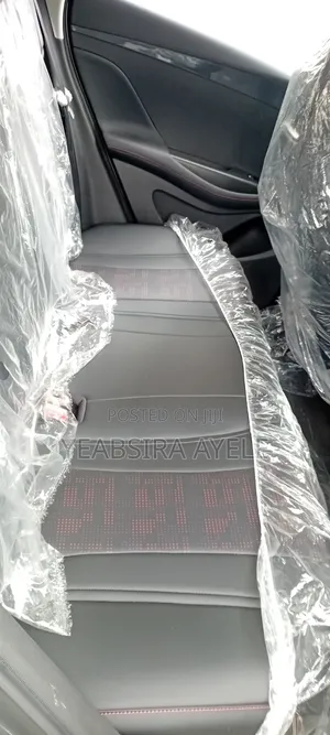 New BYD E2 43 kWh 94 hp FWD 2025 Gray