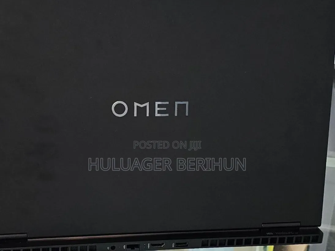 New Laptop HP 240 16GB Intel Core i9 SSD 1T