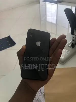Apple iPhone XR 64 GB Black