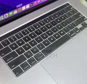 New Laptop Apple MacBook Pro 2019 32GB Intel Core i9 SSD 512GB