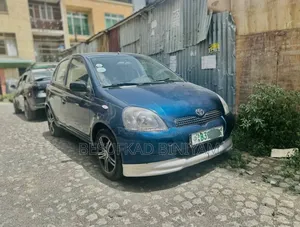 Toyota Vitz 1.0 FWD 5dr 2000 Blue