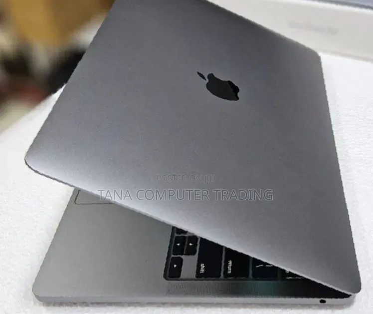 Laptop Apple MacBook Air 2022 M2 8GB Apple M2 SSD 256GB