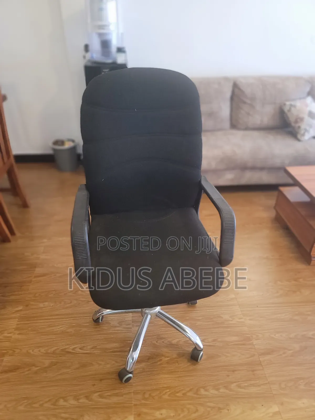 Rotable Chair