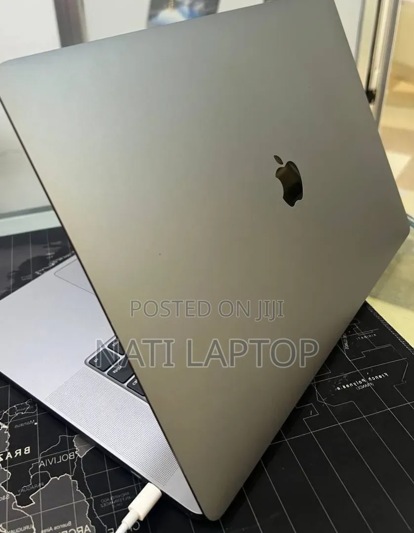 New Laptop Apple MacBook Pro 2019 32GB Intel Core i9 SSD 512GB