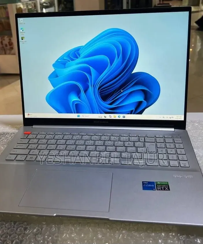 New Laptop Asus VivoBook 15 X505BA 16GB Intel Core i5 SSD 512GB
