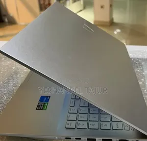 New Laptop Asus VivoBook 15 X505BA 16GB Intel Core i5 SSD 512GB